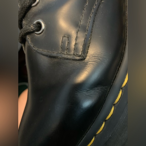 Dr. Marten Jadon Black - Picture 5 of 10